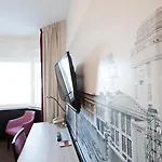 Oscar Hotel