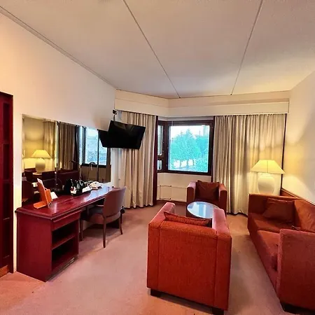 Oscar 4* Varkaus