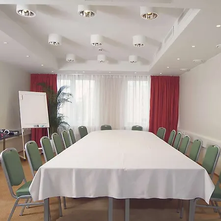 奥斯卡酒店 瓦尔考斯